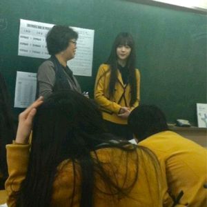 张柏芝扒开双腿
